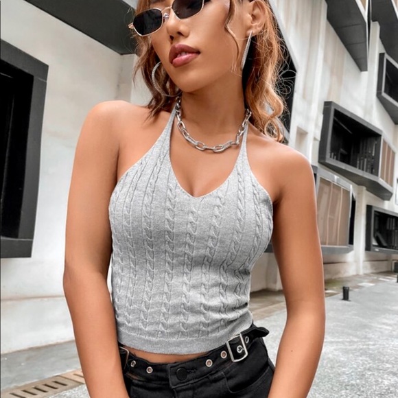 Tops - Cable knit halter top 🎀 2/$10